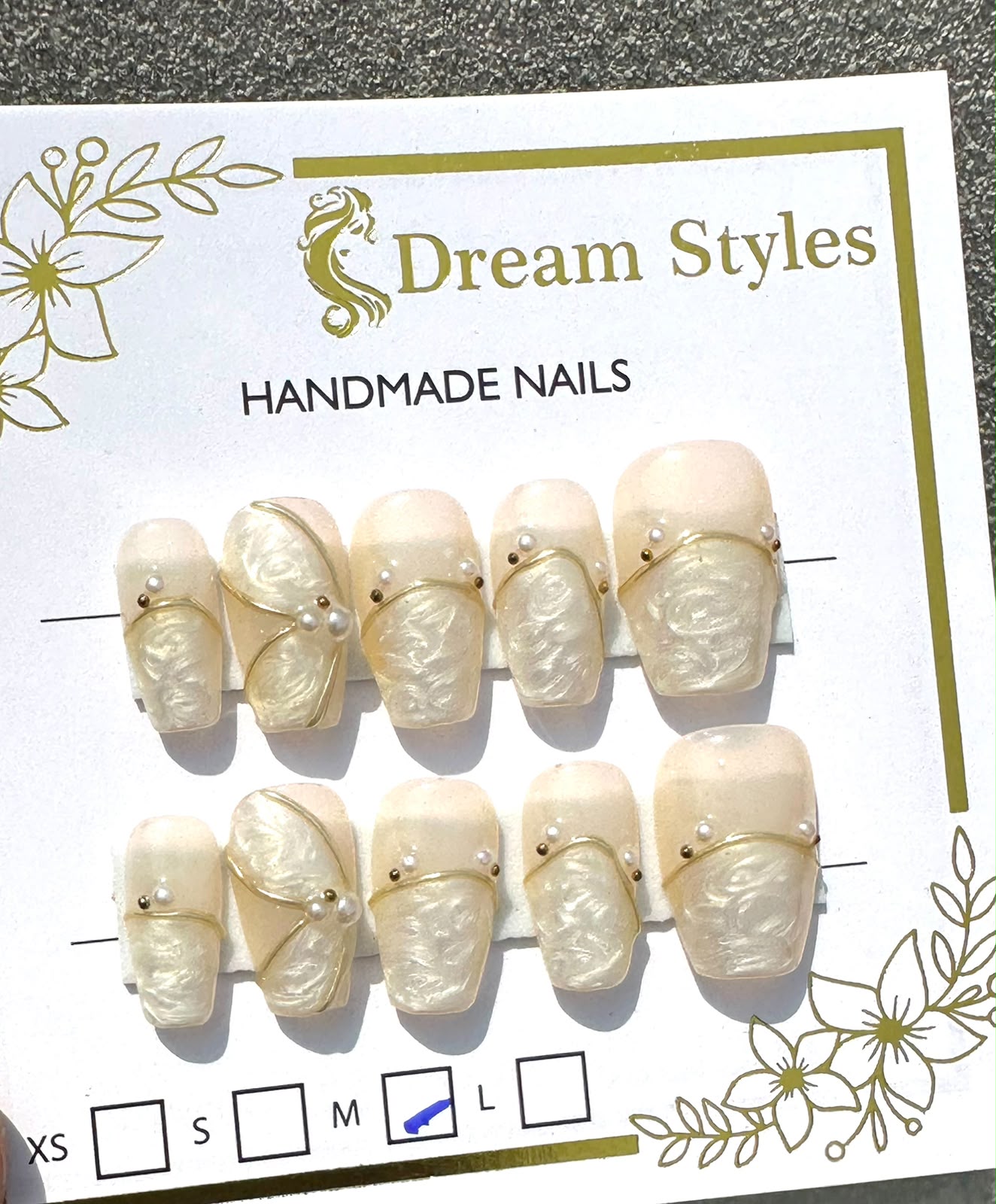 Purl White Gold Hand Made Nail