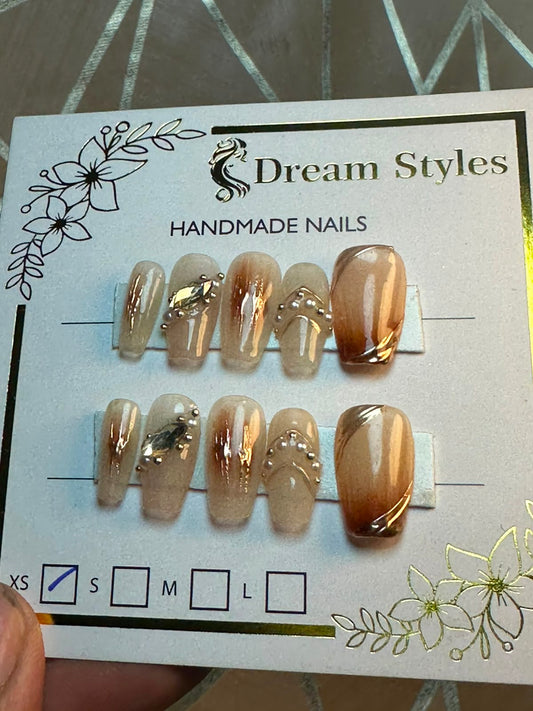 Skin Gold Fashion Hand Made Nails