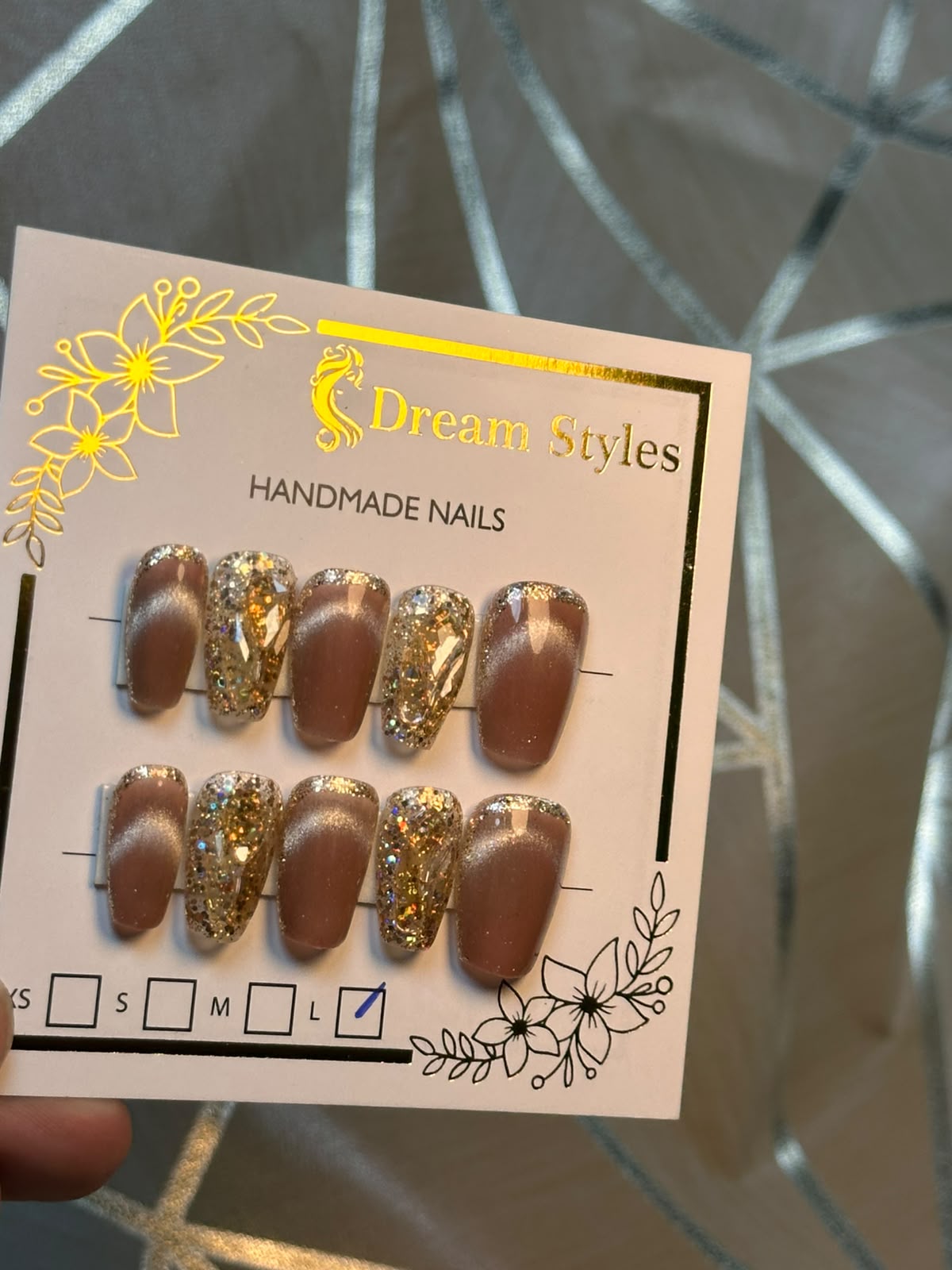 Light Marble Cat Eye Hand Made Nails