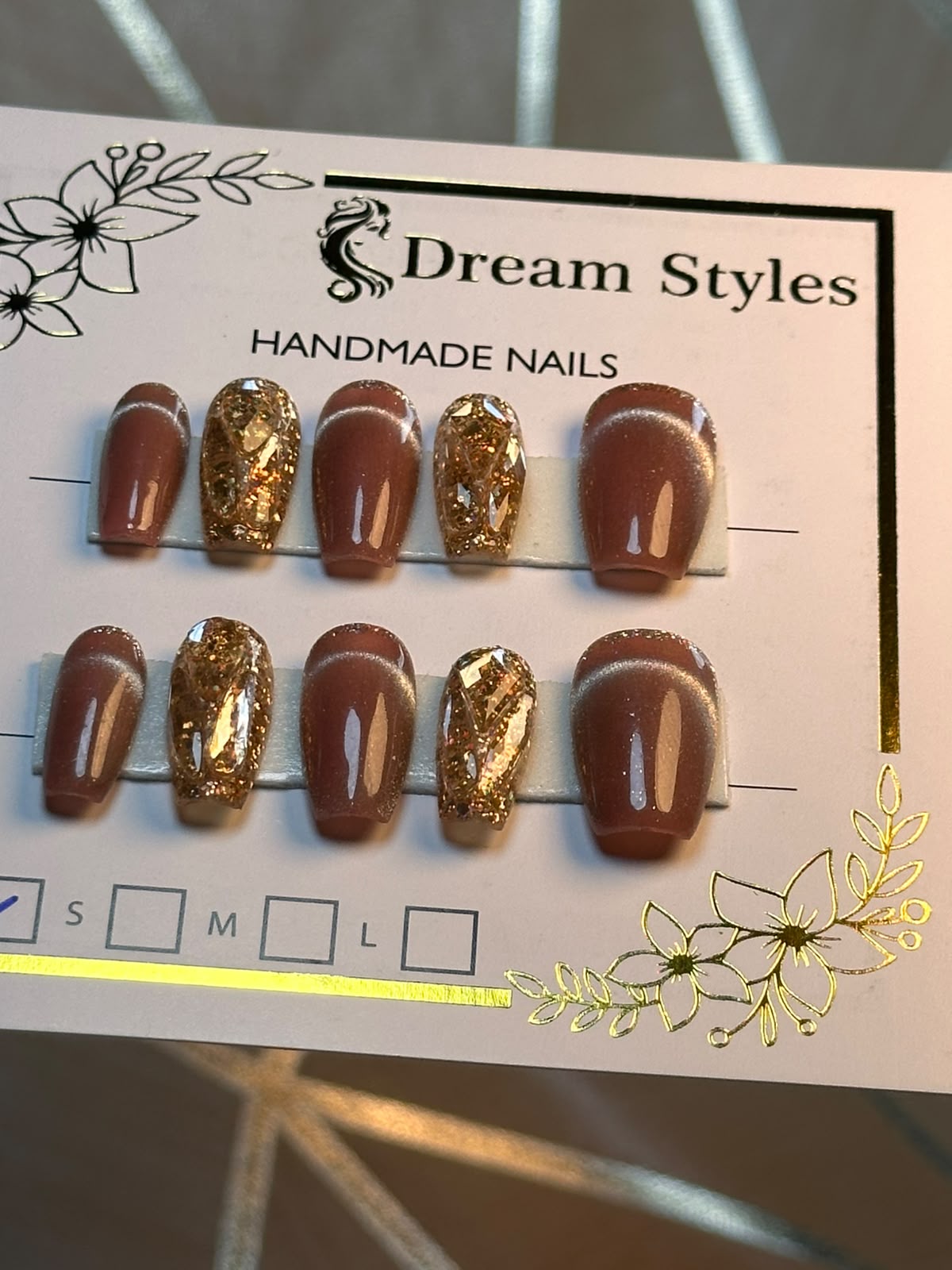 Dark Marble Brown Cat Eye Nails