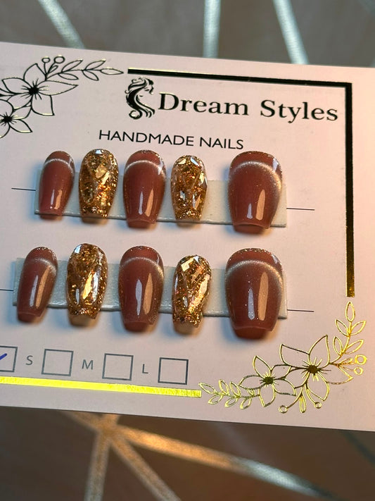Dark Marble Brown Cat Eye Nails
